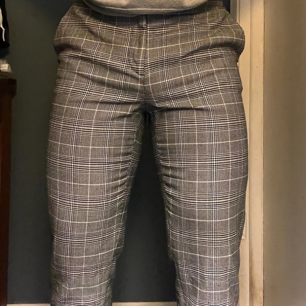 H&M Slim Fit Plaid Causal Trousers - B&W